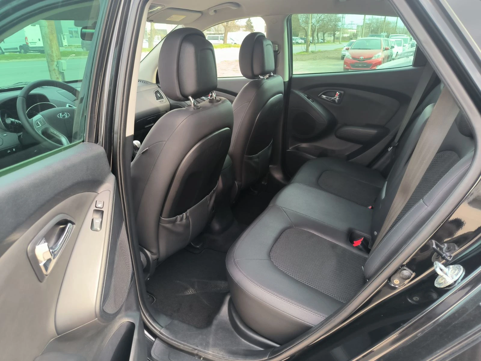 Hyundai IX35 1.7d-6sk-Euro-5A, снимка 16 - Автомобили и джипове - 55111456