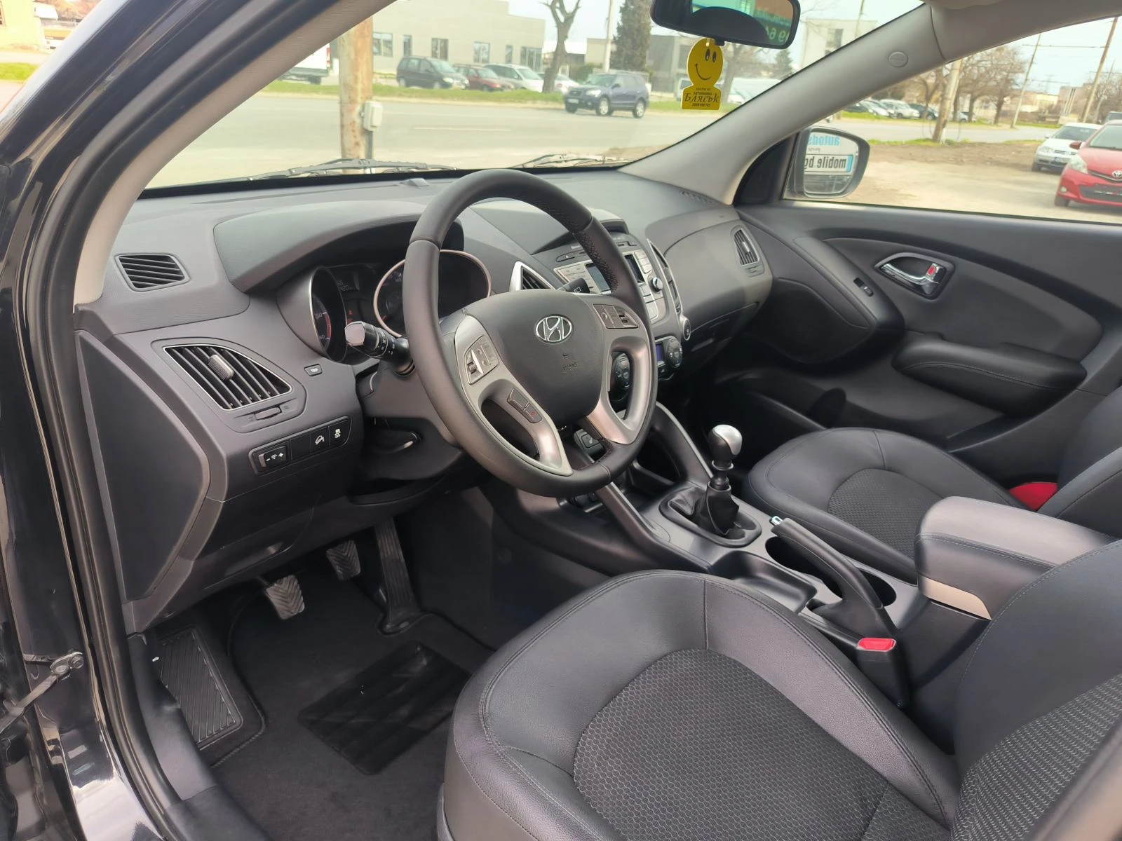 Hyundai IX35 1.7d-6sk-Euro-5A, снимка 13 - Автомобили и джипове - 55111456