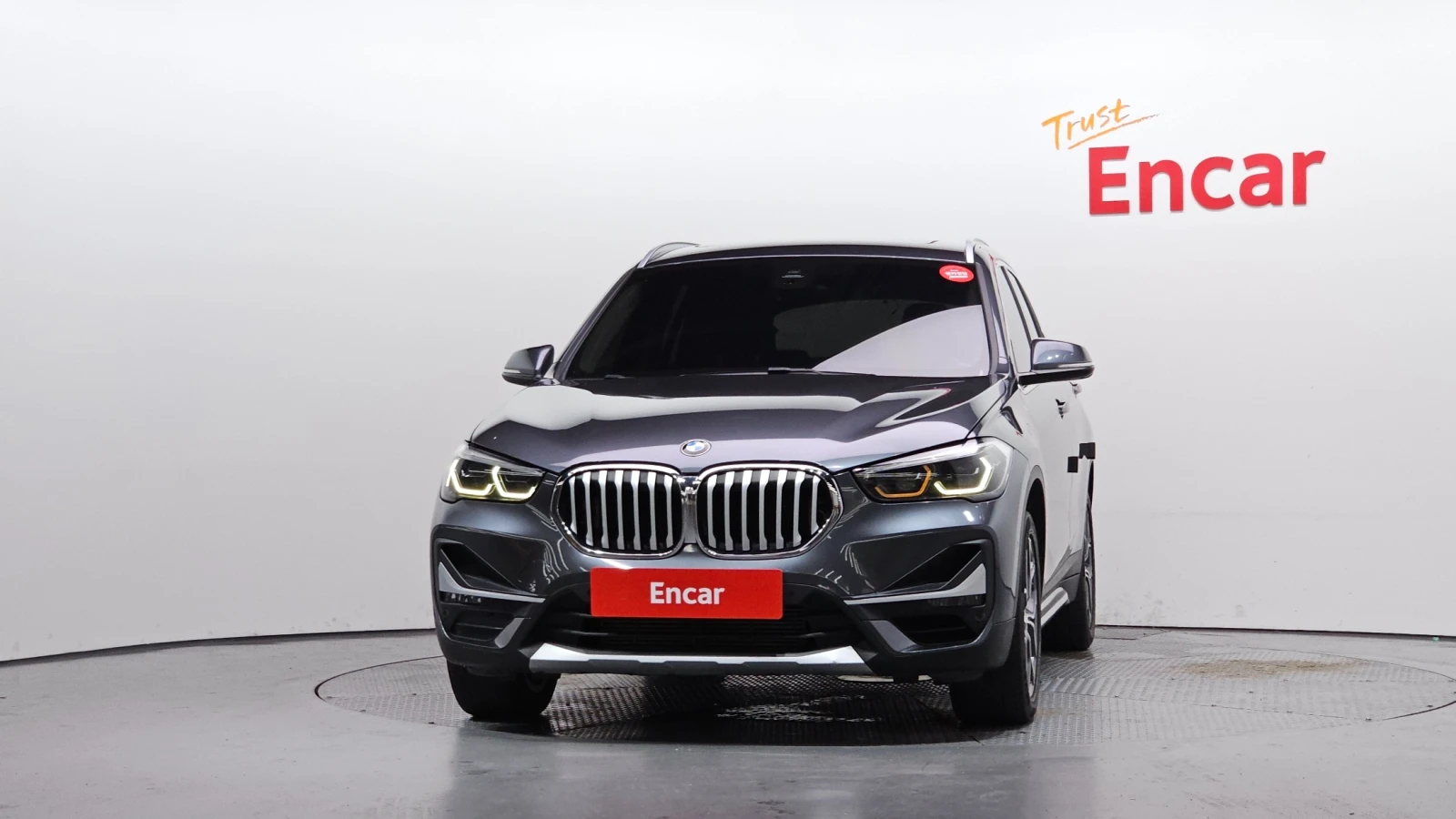 BMW X1 xDrive20i * ПОДГРЕВ * КАМЕРА * AMBIENT
