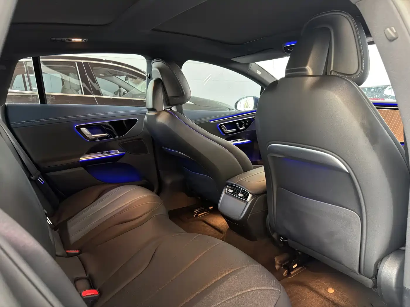 Mercedes-Benz EQE 2024* AMG PK* DIS* 360* BURMASTER* ������ ���� | Mobile.bg � ����������� 11