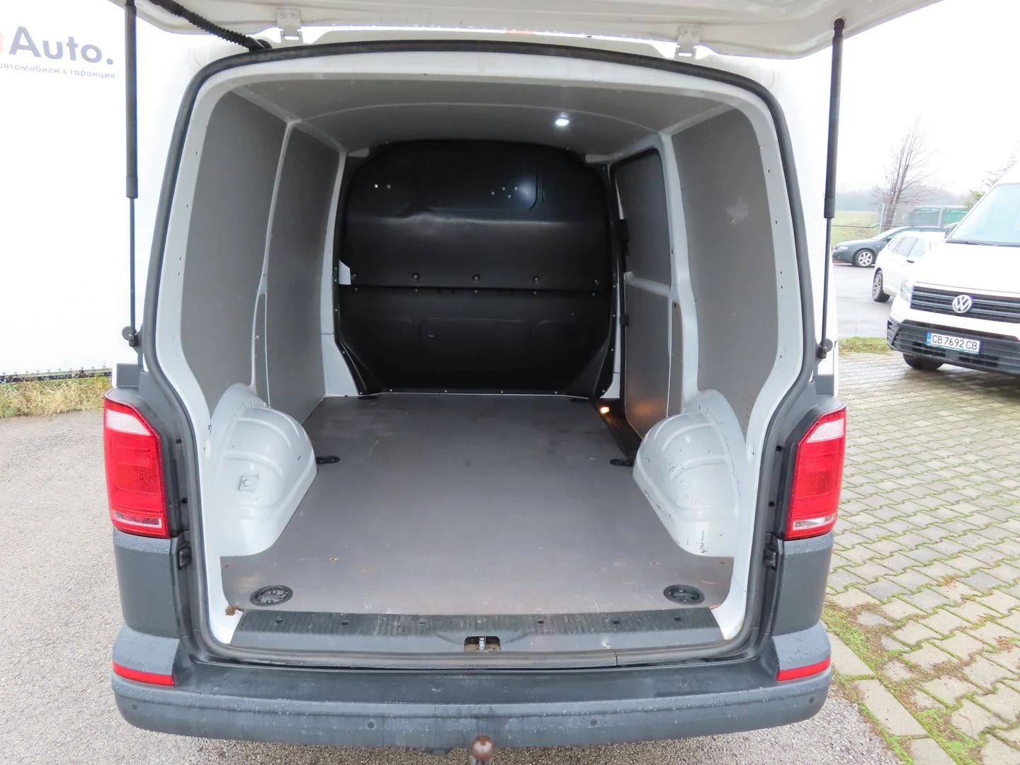 VW Transporter VW Transporter Kasten S TDI BMT 5.8 m3 - изображение 8