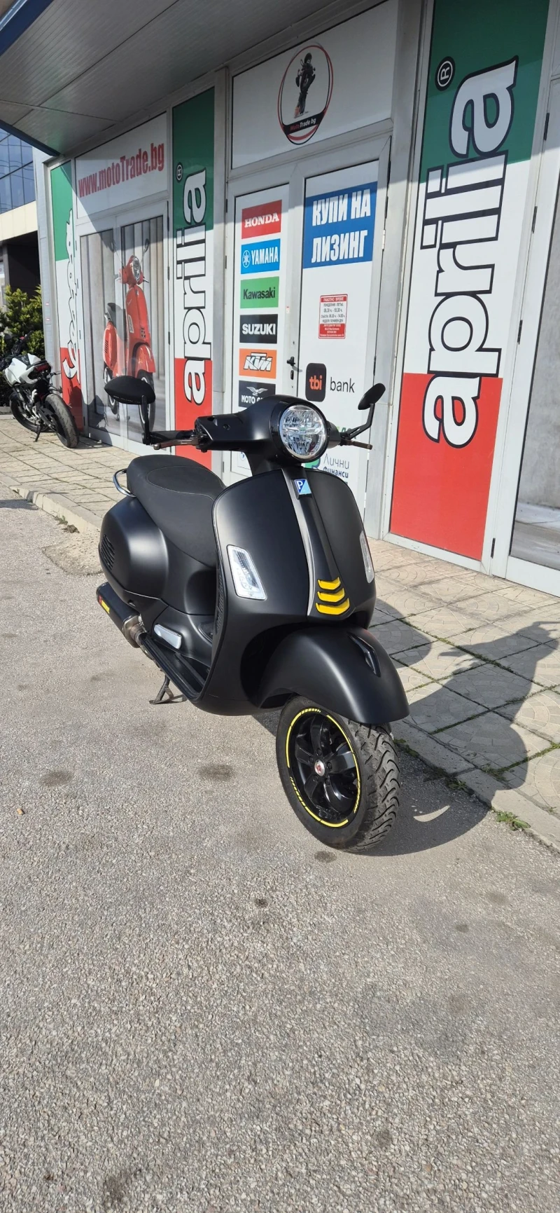 Vespa GTS Super Tech лизинг, снимка 5 - Мотоциклети и мототехника - 50081056