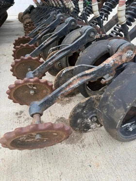 Сеялка John Deere 750 A  лизинг с първоначална вноска 20%, снимка 2