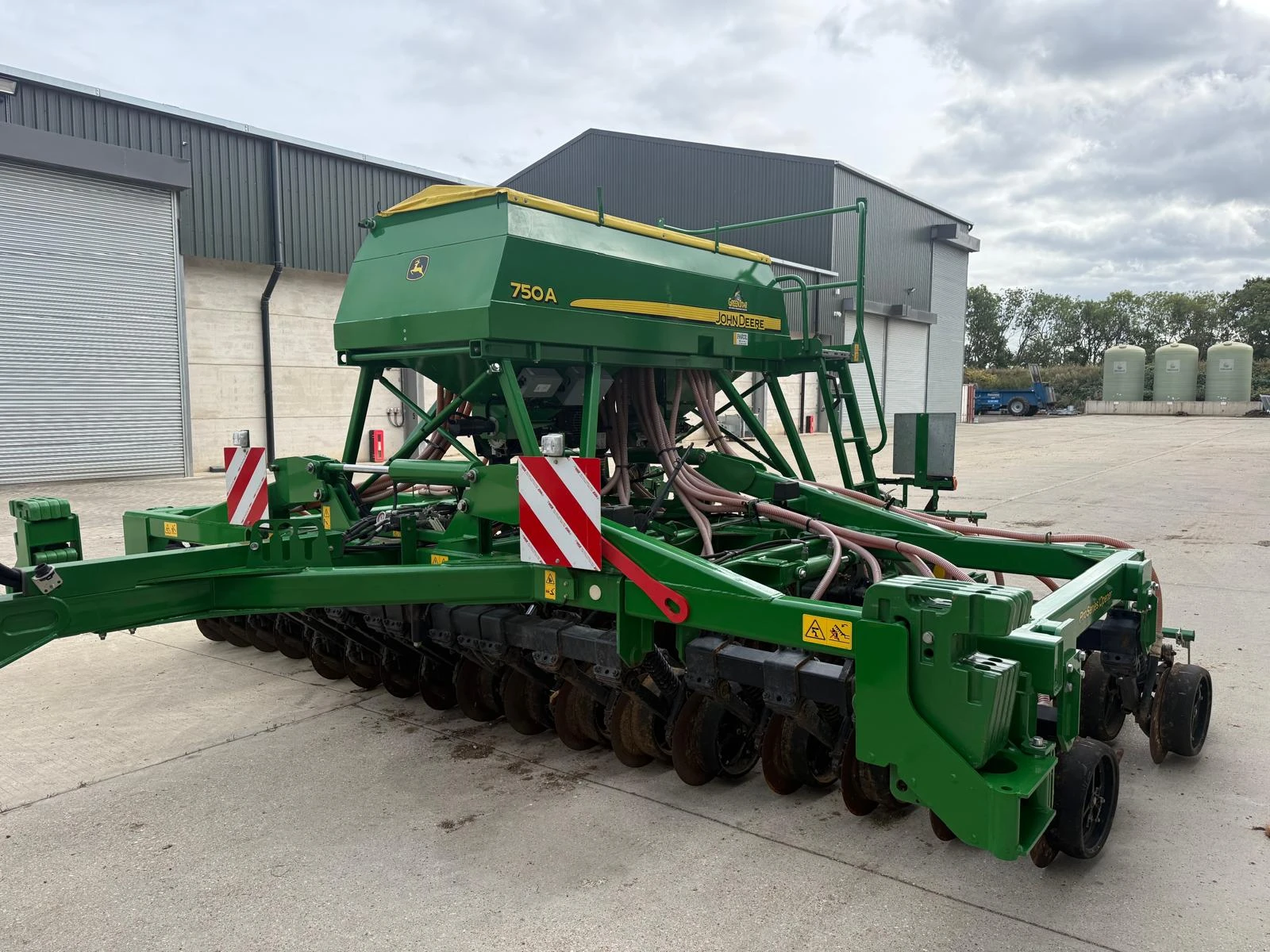 Сеялка John Deere 750 A  лизинг с първоначална вноска 20%, снимка 4 - Селскостопанска техника - 54946327