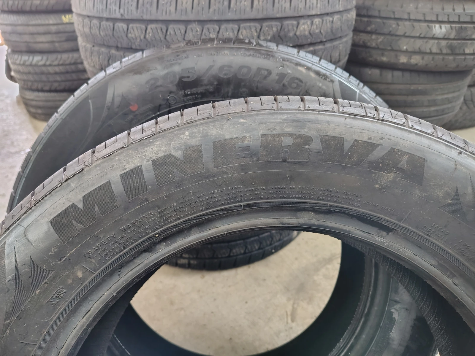 Гуми Летни 205/60R16, снимка 5 - Гуми и джанти - 53730019