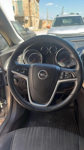 Opel Astra 1, 7 CDTI , снимка 9