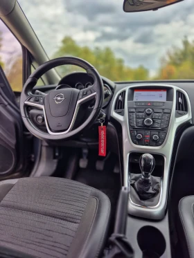 Opel Astra J Sports Tourer, снимка 4