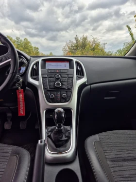 Opel Astra J Sports Tourer, снимка 7