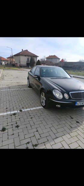 Mercedes-Benz E 240 Elegance, снимка 2