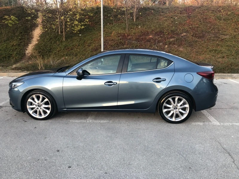 Mazda 3, снимка 2 - Автомобили и джипове - 48503877