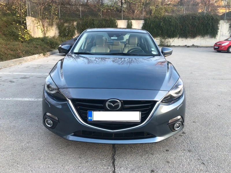 Mazda 3, снимка 1 - Автомобили и джипове - 48503877