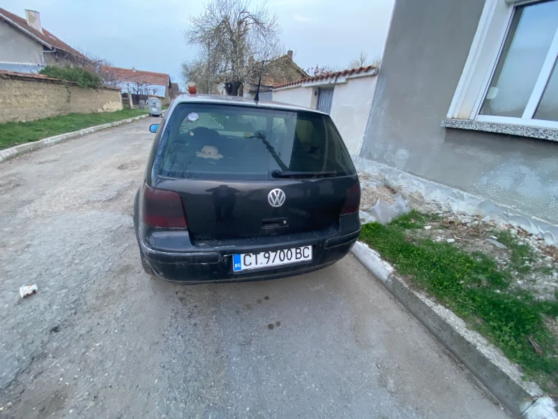 VW Golf 2.3 V5, снимка 6 - Автомобили и джипове - 47399890