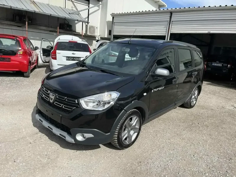 Dacia Lodgy 1.2 Stepway, снимка 1 - Автомобили и джипове - 47546360