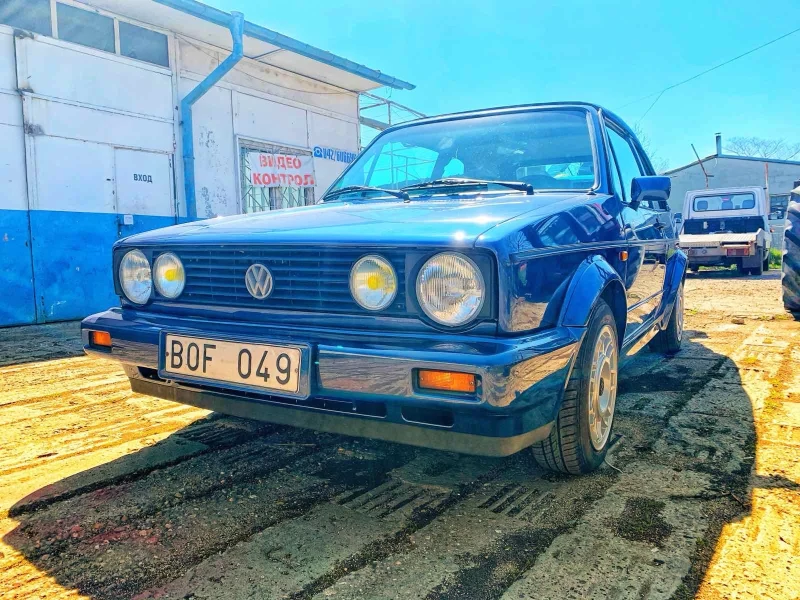 VW Golf, снимка 1 - Автомобили и джипове - 48293362