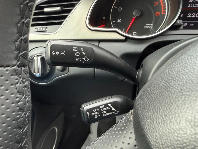 Audi A5 3.2 Бензин, снимка 14 - Автомобили и джипове - 49123613