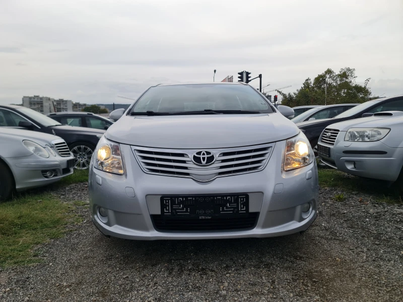 Toyota Avensis КАТО ЧИСТО НОВА, снимка 2 - Автомобили и джипове - 49319004