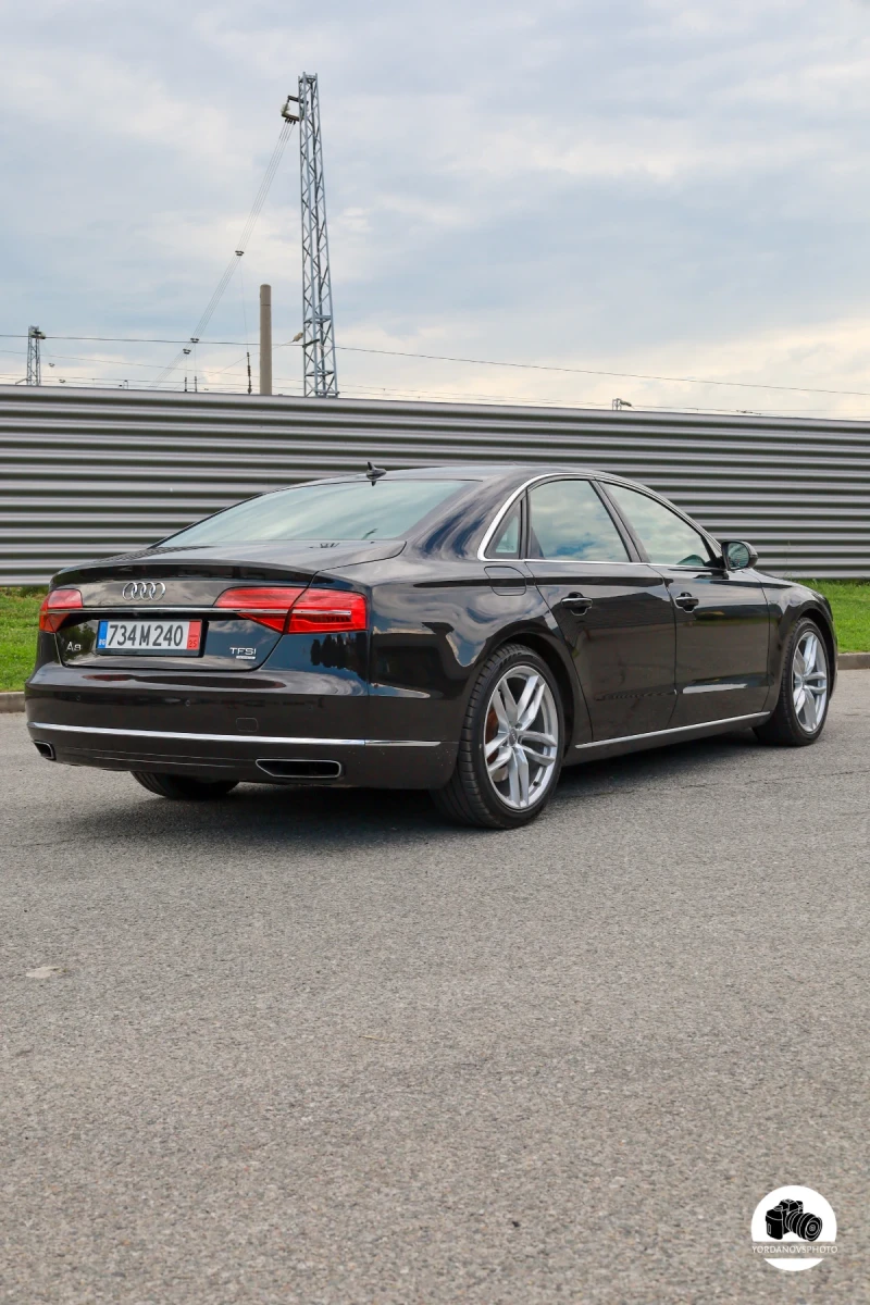 Audi A8, снимка 10 - Автомобили и джипове - 52432399