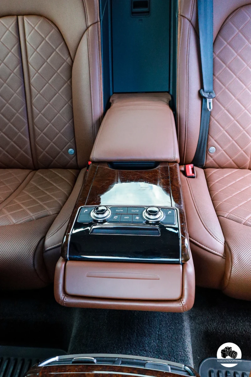 Audi A8, снимка 8 - Автомобили и джипове - 52432399