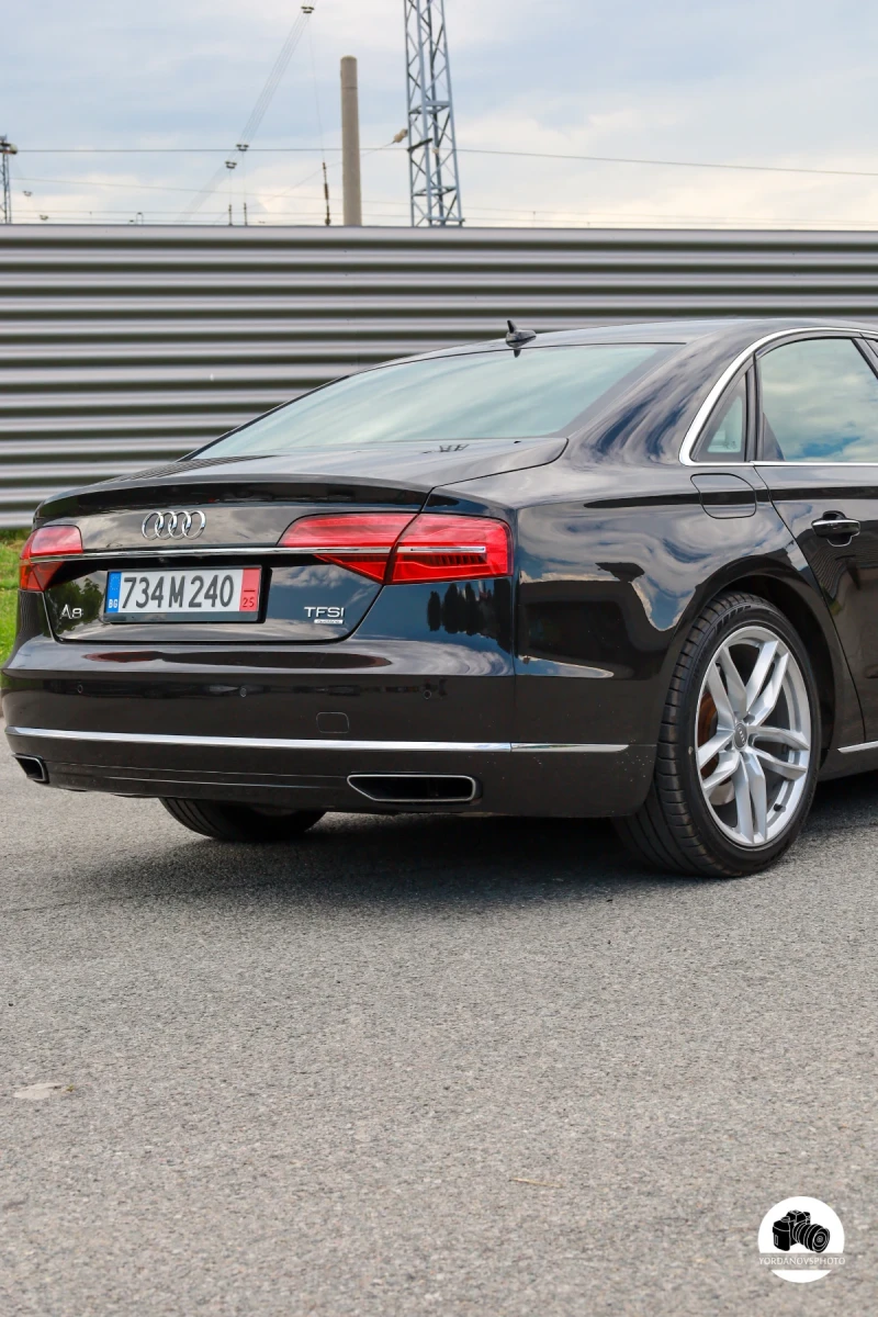 Audi A8, снимка 14 - Автомобили и джипове - 52432399