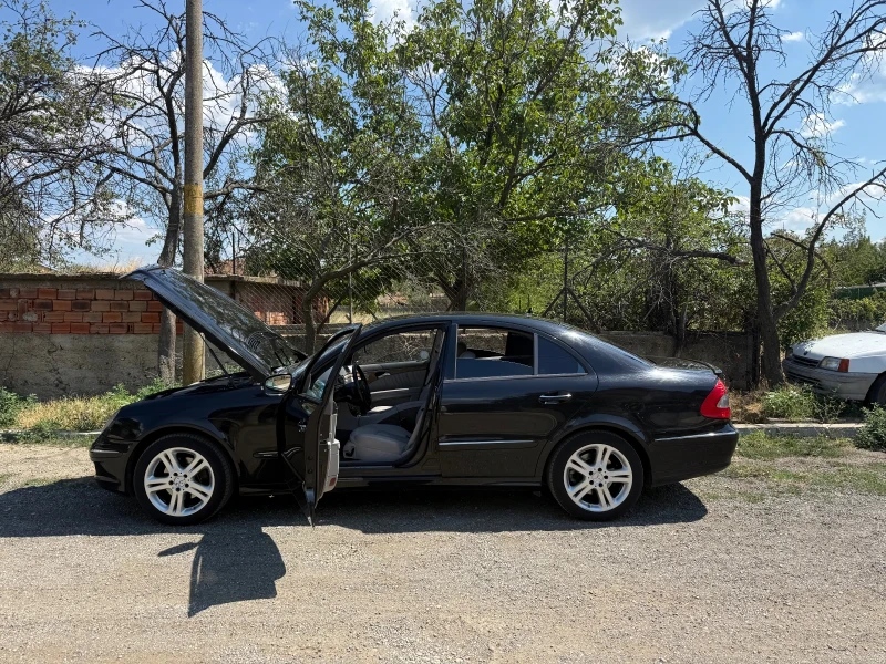Mercedes-Benz E 320, снимка 3 - Автомобили и джипове - 51908628
