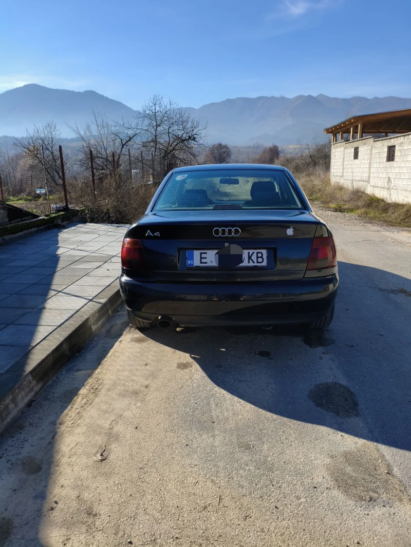 Audi A4 1.8-125 к.с. с газ, снимка 5 - Автомобили и джипове - 52736105