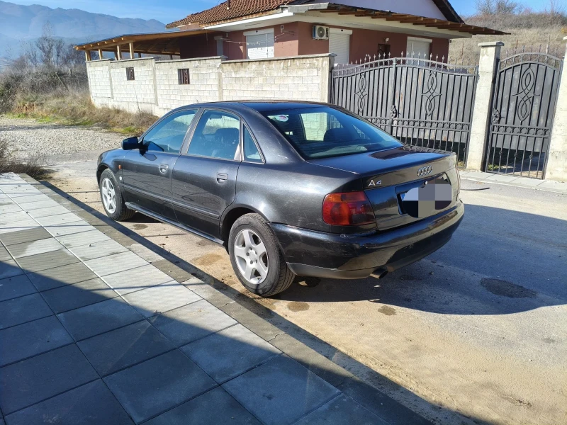 Audi A4 1.8-125 к.с. с газ, снимка 4 - Автомобили и джипове - 52736105