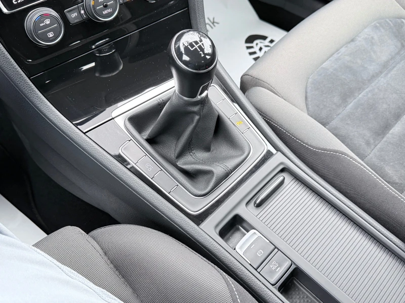 VW Golf 2.0TDI* 150k.c.* HighLine* Ръчка* FullLed* ЛИЗИНГ*, снимка 14 - Автомобили и джипове - 52833125