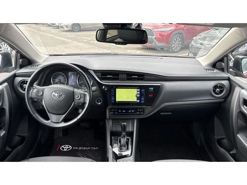 Toyota Corolla SDN 1.6P CVT EXECUTIVE PLUS, снимка 8 - Автомобили и джипове - 53297496