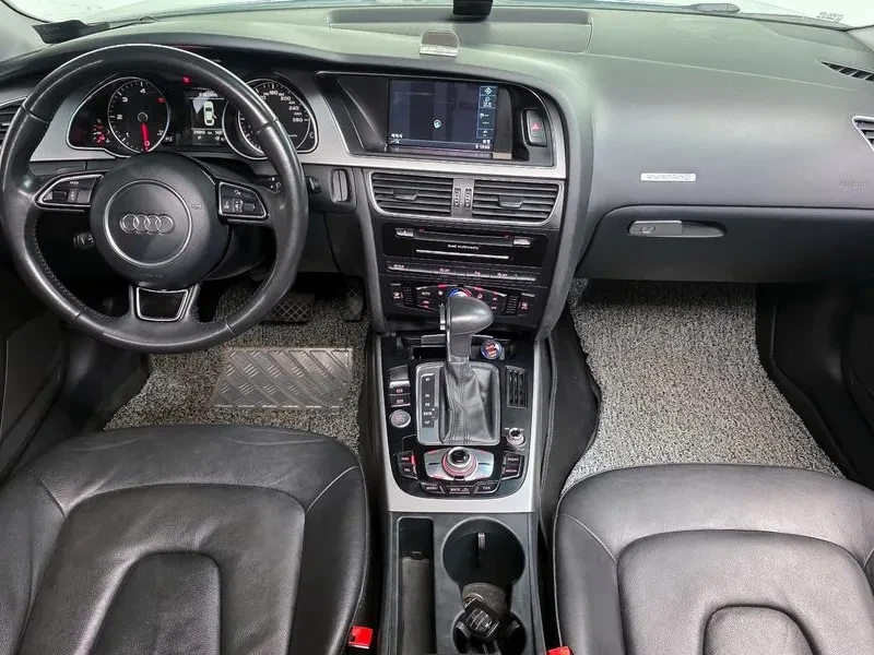 Audi A5 2.0 TDI Quattro Sportback , снимка 7 - Автомобили и джипове - 53894597