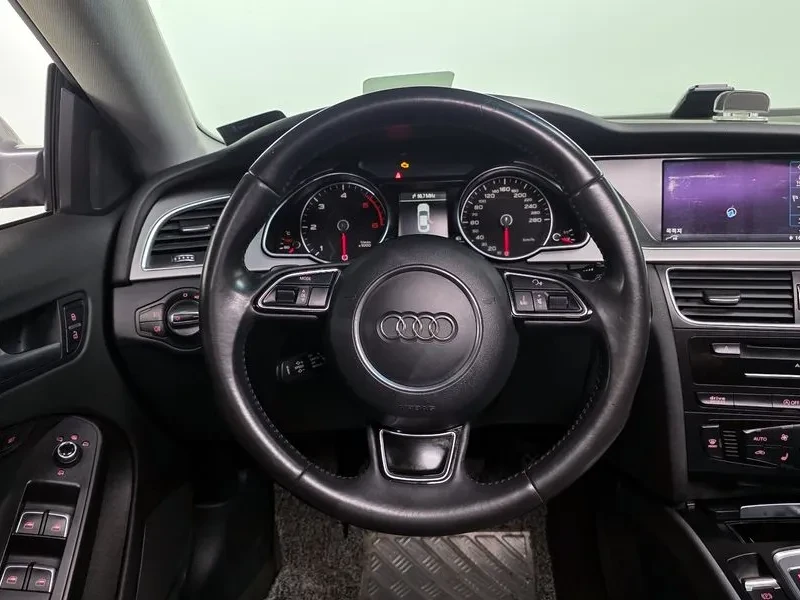 Audi A5 2.0 TDI Quattro Sportback , снимка 13 - Автомобили и джипове - 53894597