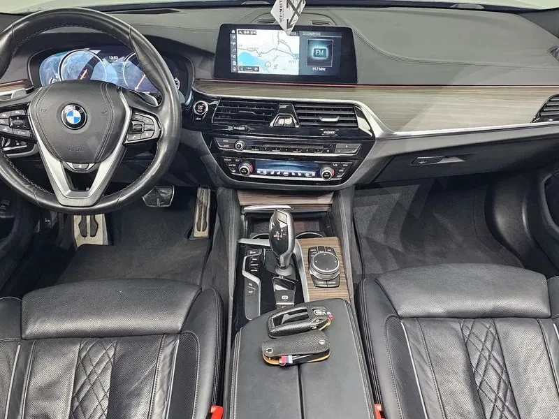 BMW 528 XDRIVE M LUX, снимка 9 - Автомобили и джипове - 54751055