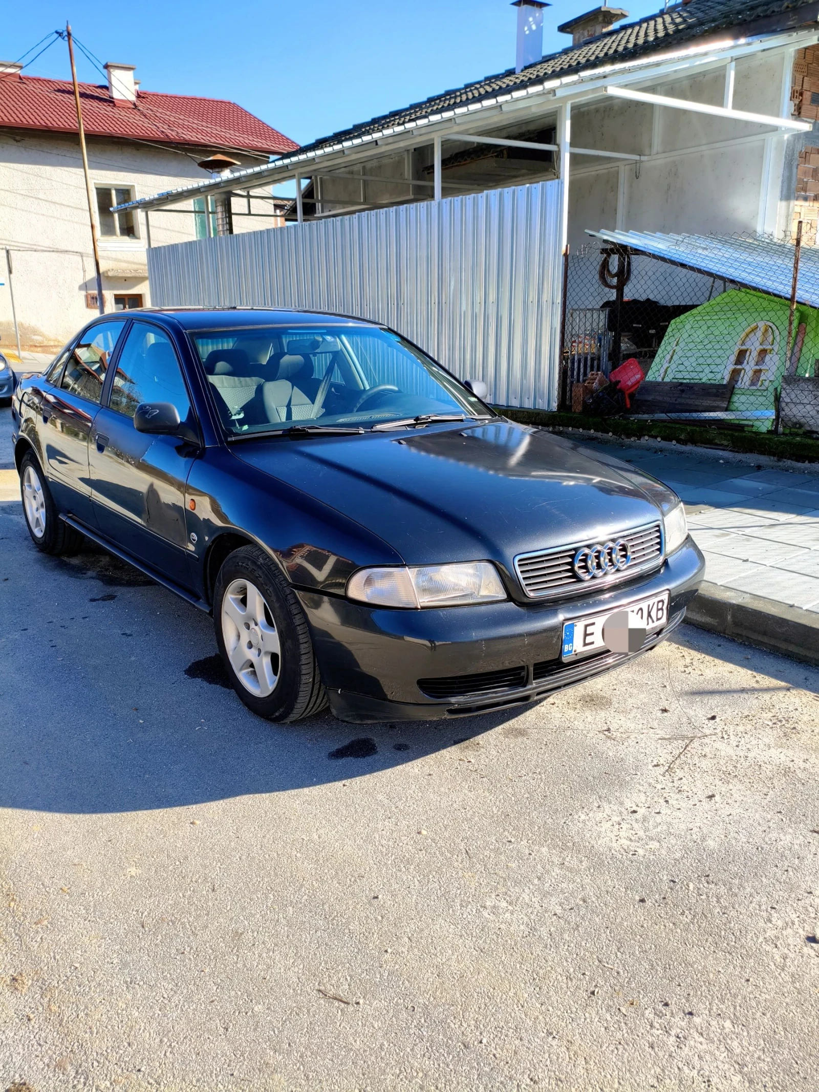 Audi A4 1.8-125 к.с. с газ, снимка 1