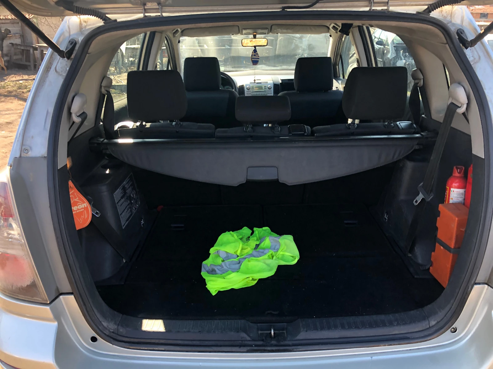 Toyota Corolla verso 2.0 D-4D 116.      | Mobile.bg   12