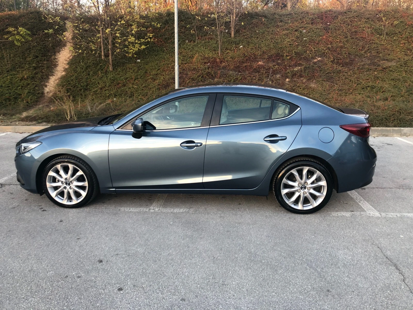 Mazda 3  - изображение 2