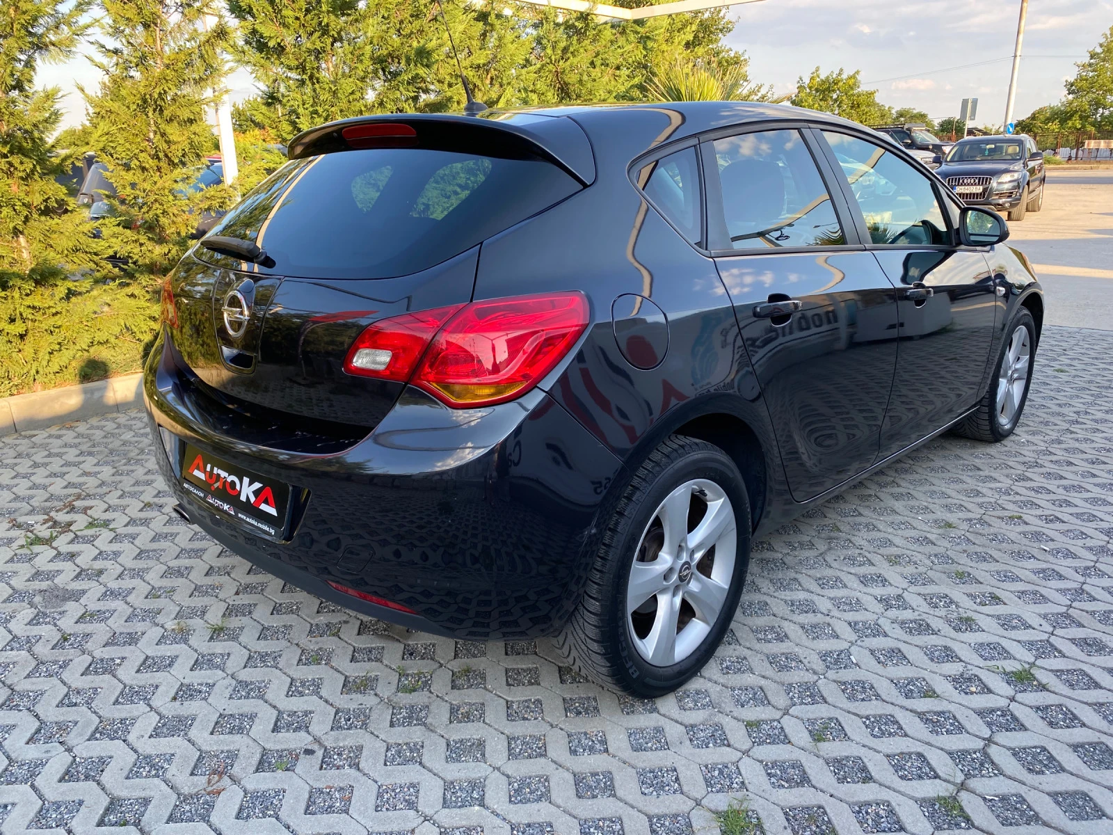 Opel Astra 1.4T-140кс= ФАБРИЧНА ГАЗ= 139хил.км!6СК= АВТОПИЛОТ - изображение 3