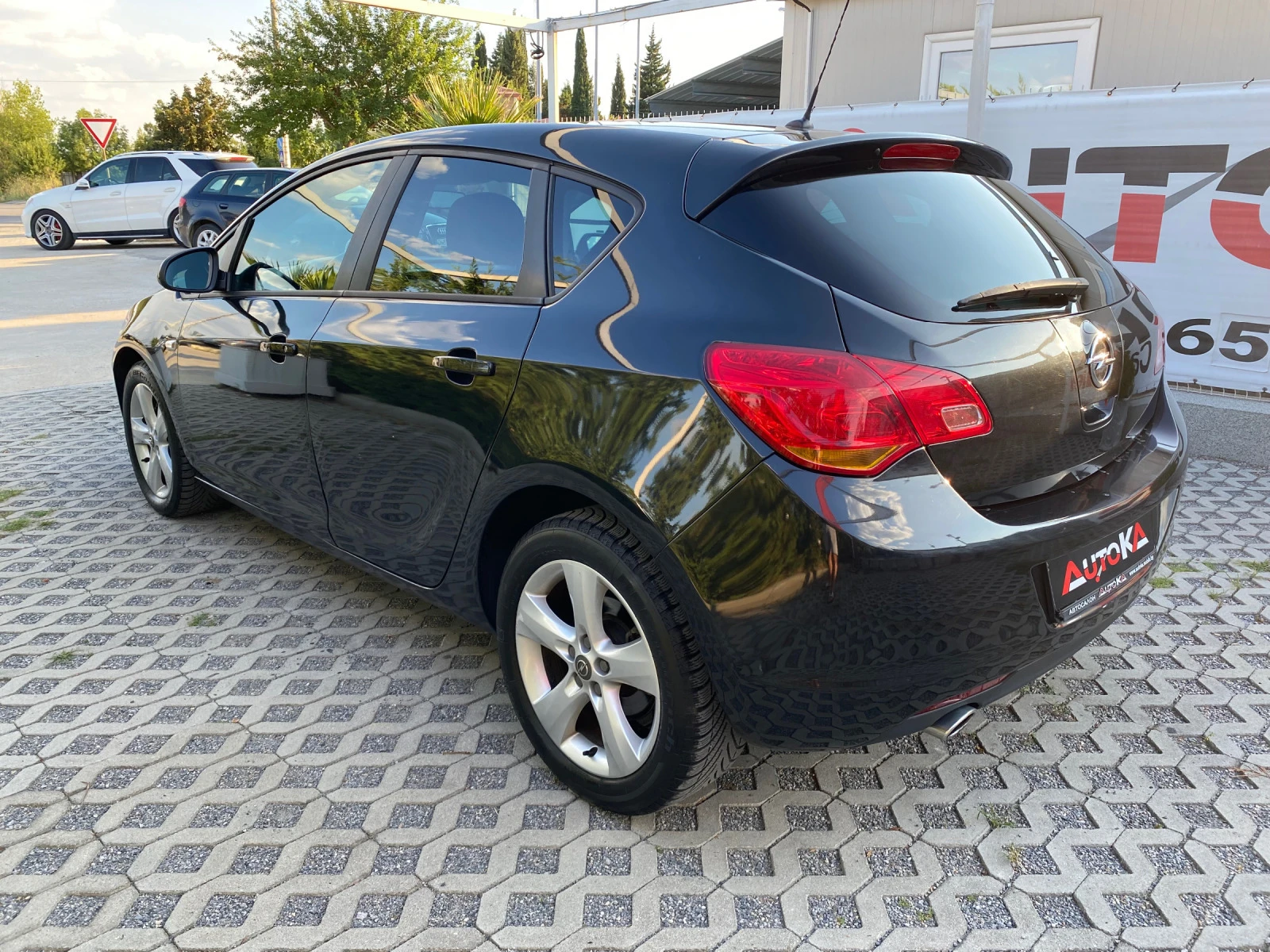 Opel Astra 1.4T-140кс= ФАБРИЧНА ГАЗ= 139хил.км!6СК= АВТОПИЛОТ - изображение 5