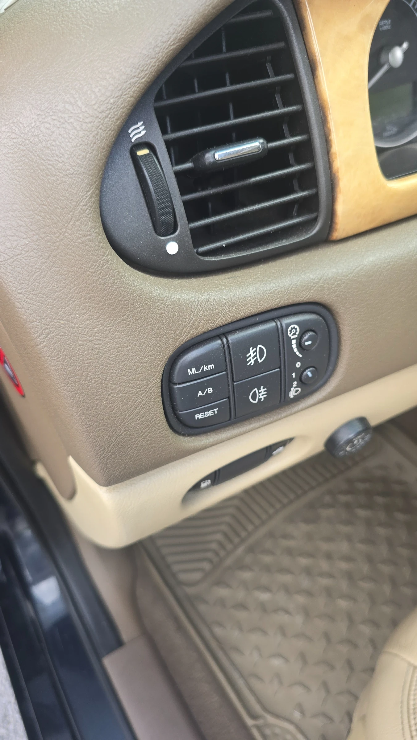 Jaguar S-type | Mobile.bg   11