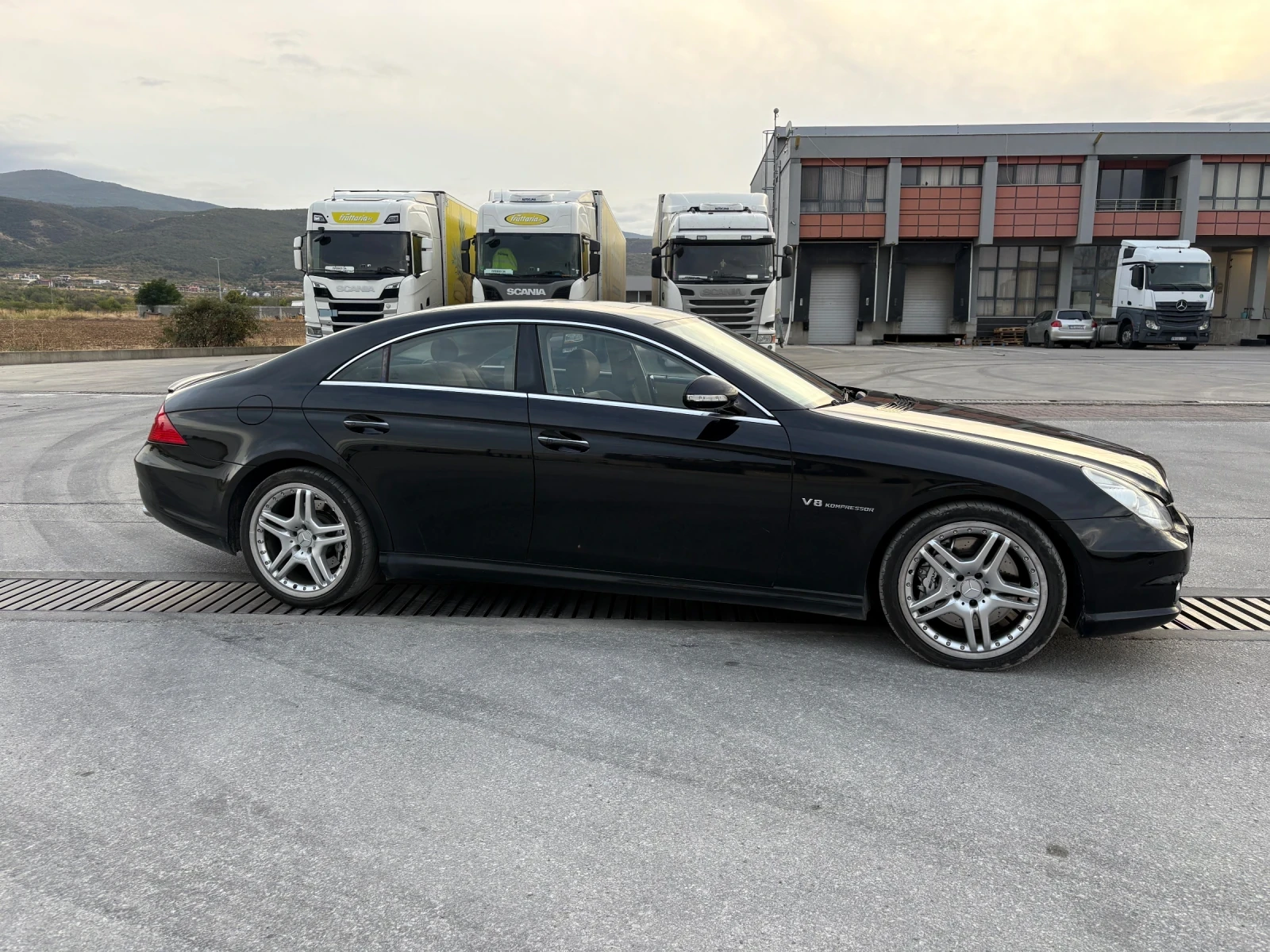 Mercedes-Benz CLS 55 AMG Възможност за бартер - изображение 4