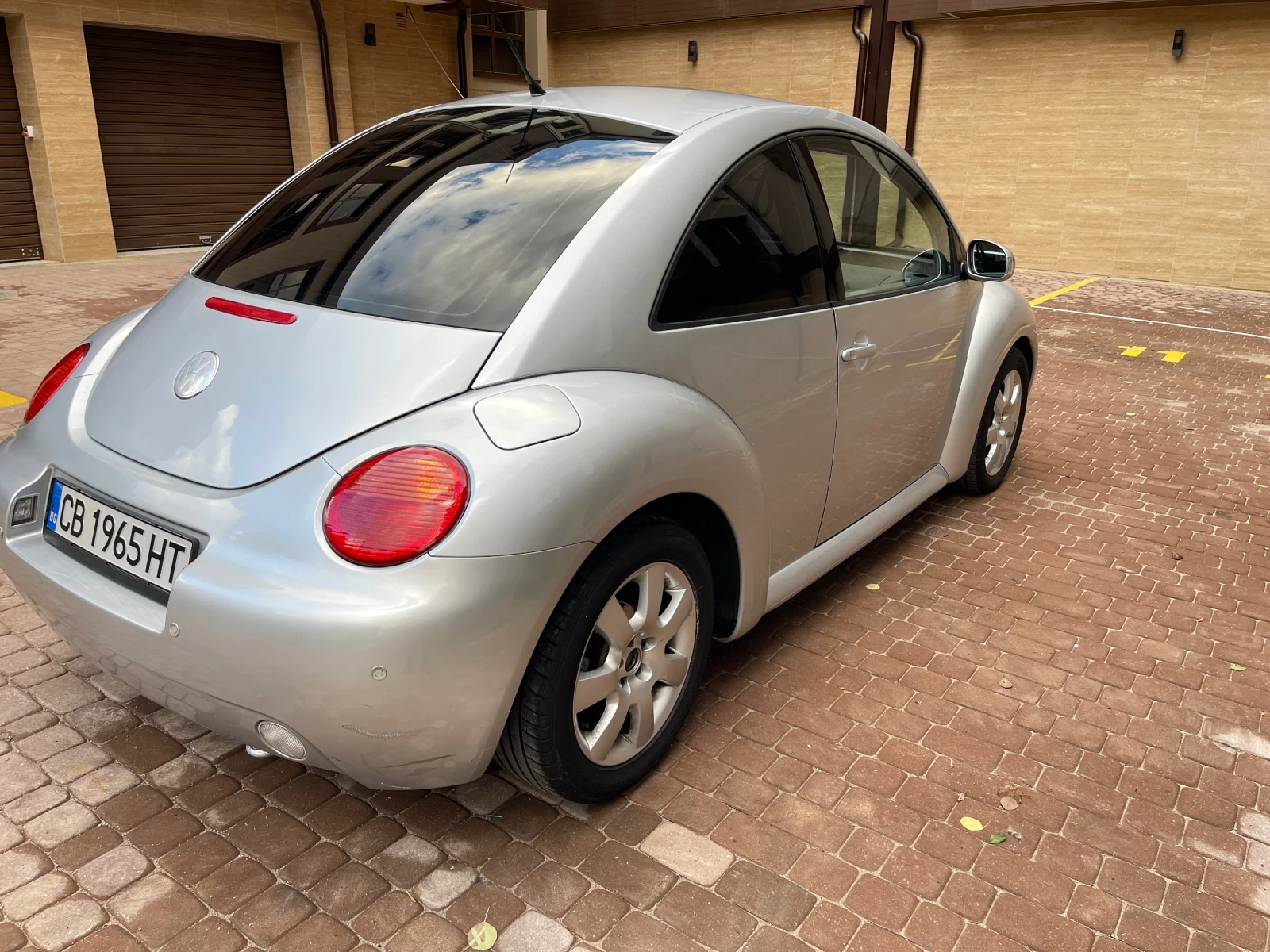 VW Beetle TDI  КЛИМАТИК  - изображение 4