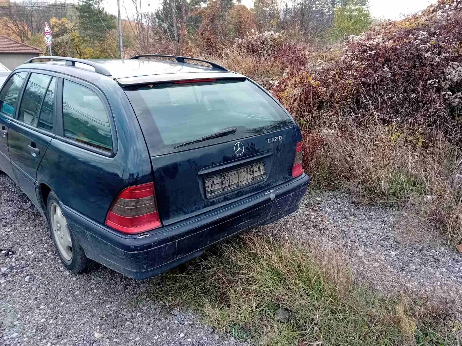 Mercedes-Benz C 220  - изображение 2
