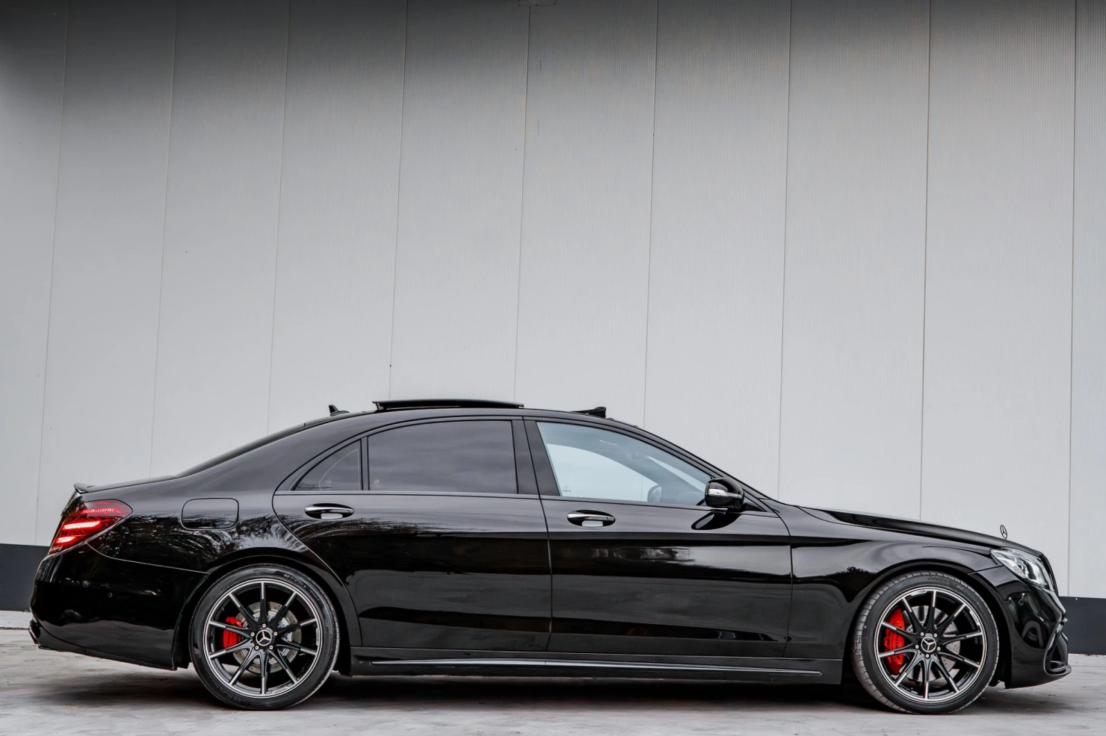 Mercedes-Benz S 350 d* AMG* 4MATIC* EXCLUSIVE* PANO* 3xTV*  - изображение 6