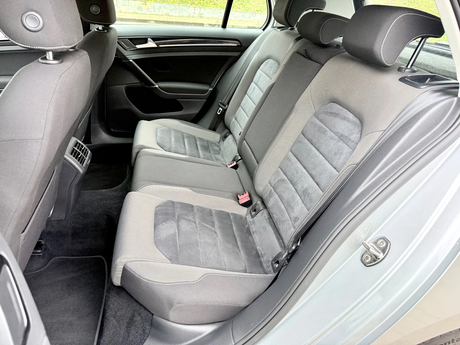 VW Golf 2.0TDI* 150k.c.* HighLine* �����* FullLed* ������* | Mobile.bg � ����������� 8