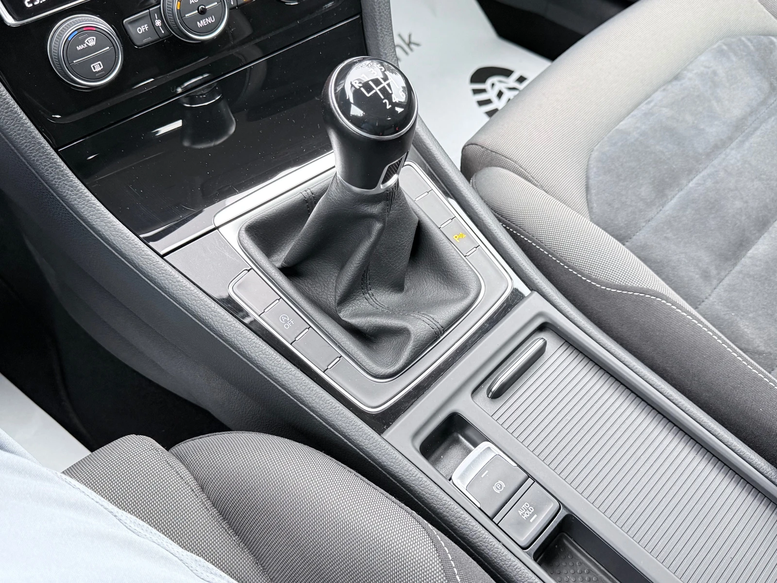 VW Golf 2.0TDI* 150k.c.* HighLine* �����* FullLed* ������* | Mobile.bg � ����������� 14