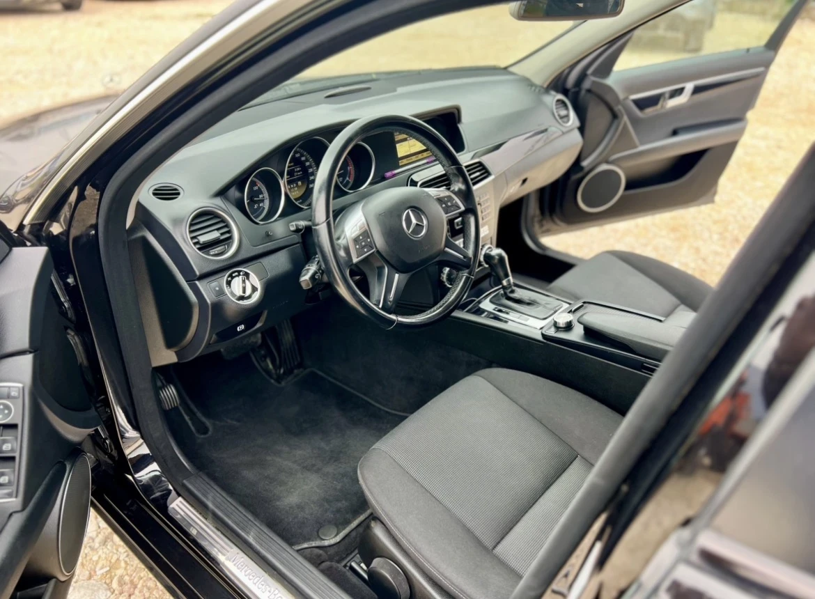 Mercedes-Benz C 220 170 HP - изображение 9