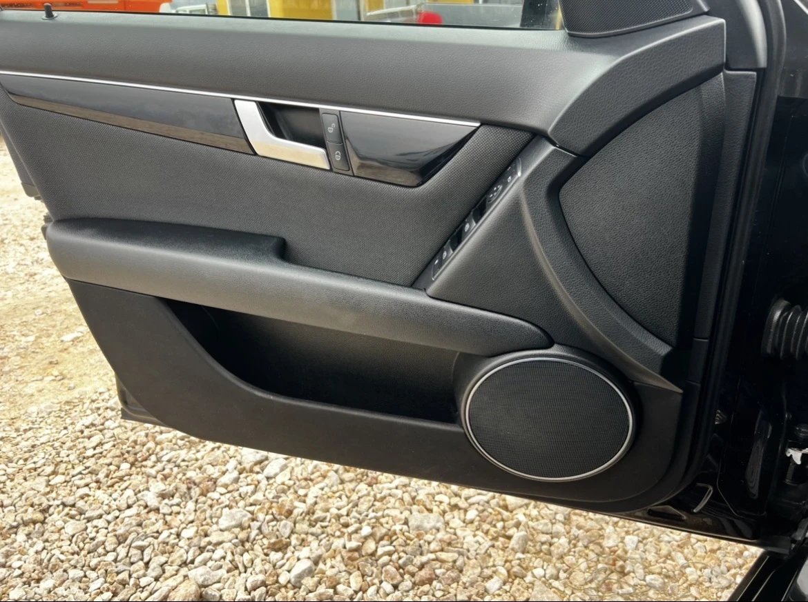 Mercedes-Benz C 220 170 HP - изображение 6