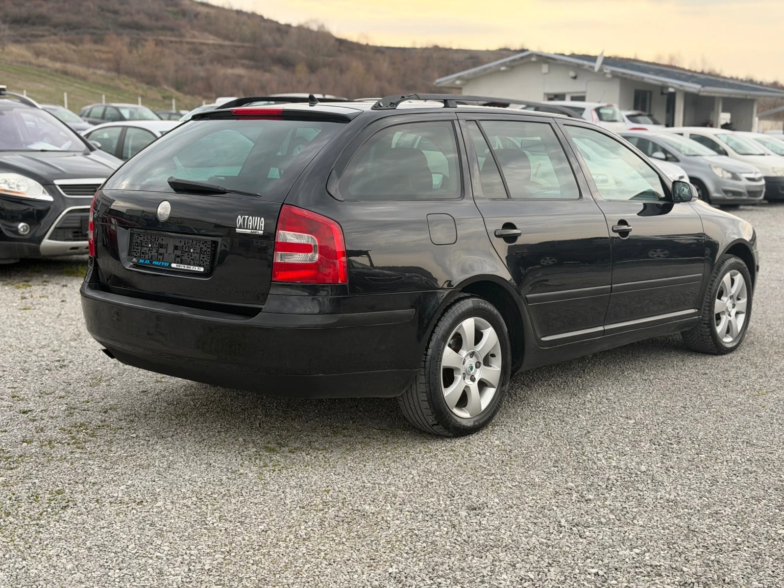 Skoda Octavia 1.6MPI* , снимка 4 - Автомобили и джипове - 53906464