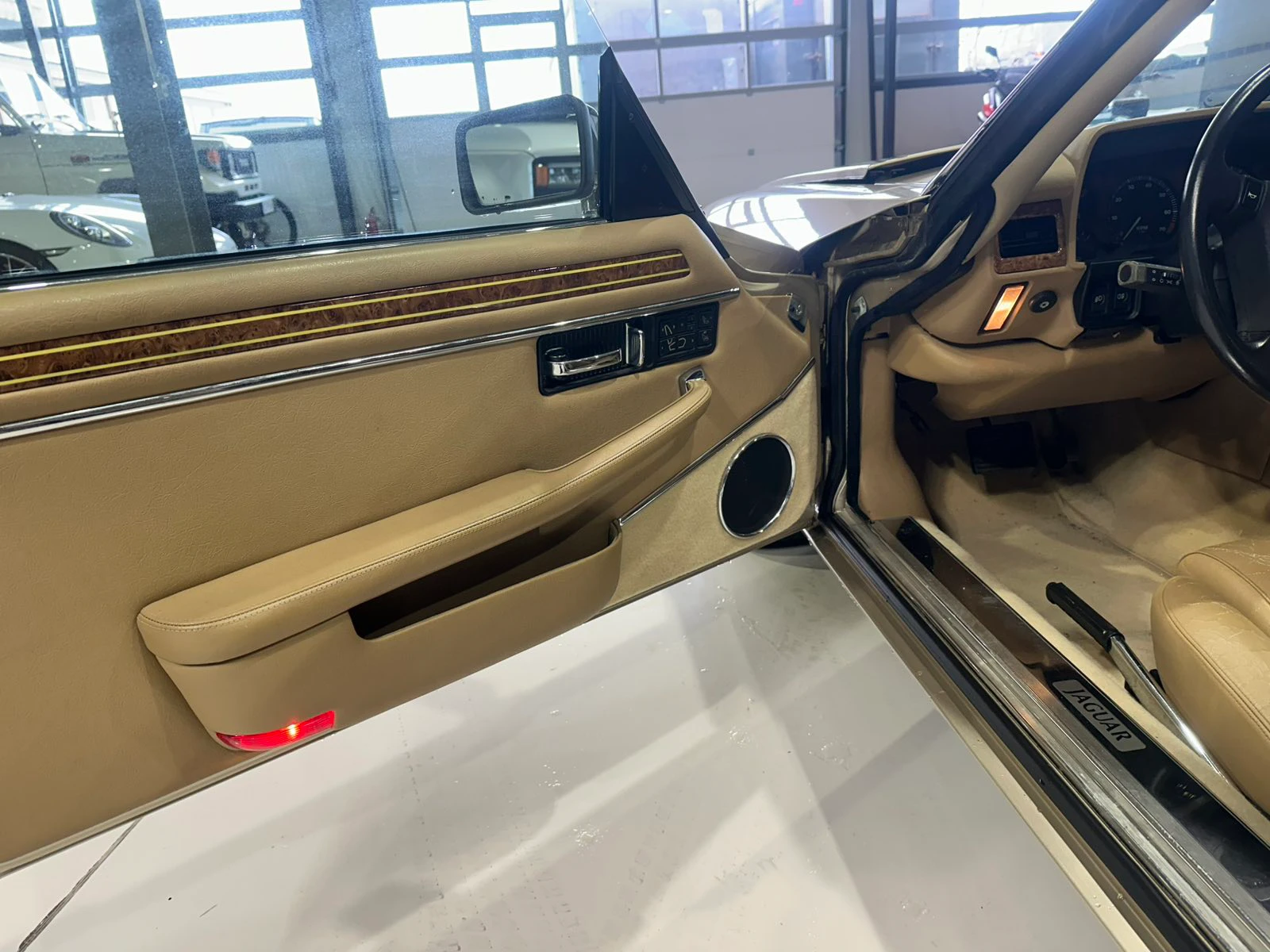 Jaguar Xjs V12 | Mobile.bg � ����������� 9