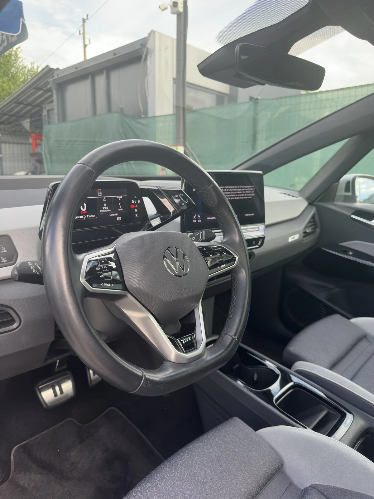 VW ID.3 1ST MAX 62KWh/HEADUP/PANO/MATRIX/20"/МАСАЖИ, снимка 5 - Автомобили и джипове - 54493862