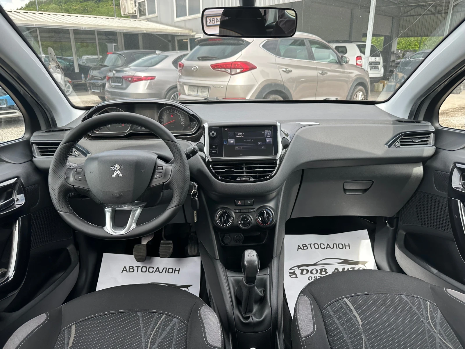 Peugeot 208 1.0i-68к.с-PURETECH-TEMPOMAT, снимка 13 - Автомобили и джипове - 54602495
