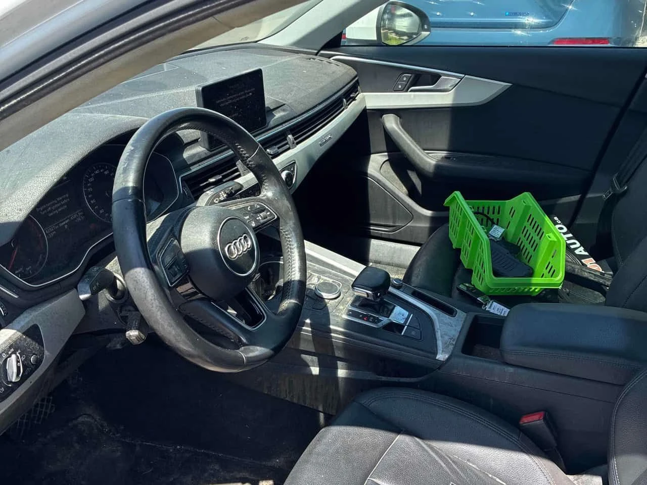 Audi A4 * Komfort * АВТОКРЕДИТ БЕЗ ПЪРВОНАЧАЛНА ВНОСКА, снимка 9 - Автомобили и джипове - 54716530